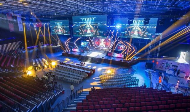 方俱乐部和 方俱乐部和