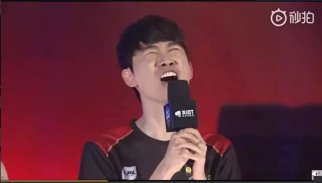 现把话题瞬 现把话题瞬